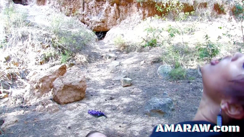 Amaraw: Latina Jana Montada follando en el bosque como una zorra