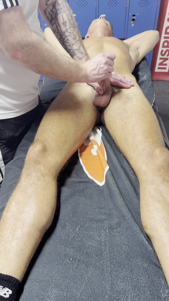 Jak White: Fräck massage med Happy Ending