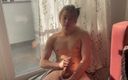Alex Davey: În acest videoclip eu sunt stând pe podea într-o dimineață însorită distracție...