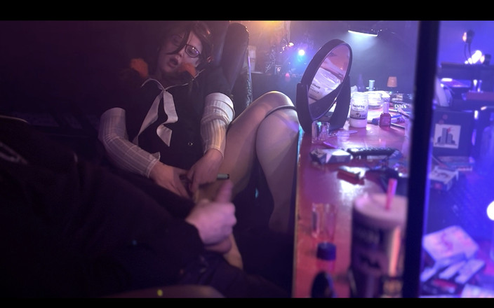 Shawna Panofka: Pozdní Noční Hra Končí Creampie a Nějakou Vzájemnou Masturbací