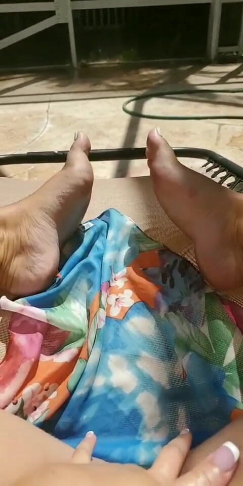 Annabelle Rogers: Güneşte çıplak başka bir gün