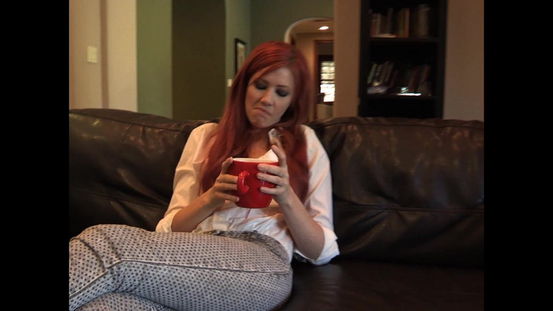 LESBIANS Accademy: कामुक लेस्बियन एक दूसरे को भाप से भरे 69 पोजीशन में निगल रही हैं