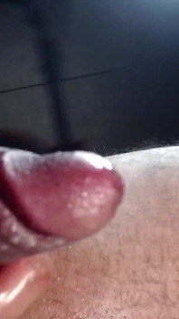 ¿Te gustan las corridas y las pollas curvas fracasadas? Te encantará este video
