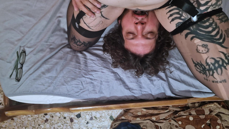 Fucktotum: 前列腺按摩，肛门插入肛门，女性高潮舔舐她的阴部