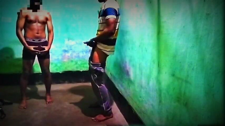 Desi Tits: Trans chlap sex po tělocvičně svalnatý chlapec cvičení hardcore šukání