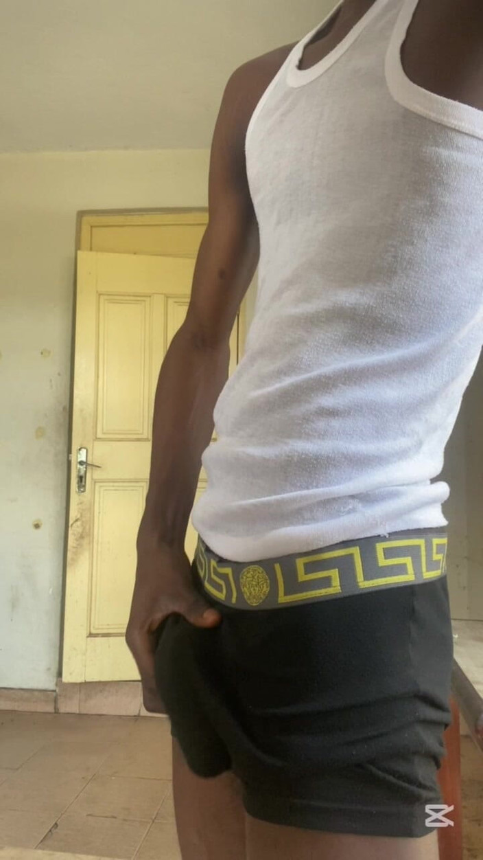 Slimniqqa: Geiles college-teen wichst bbc