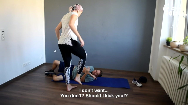 Czech Soles - foot fetish content: Избитые ступнями тренера по спортзале