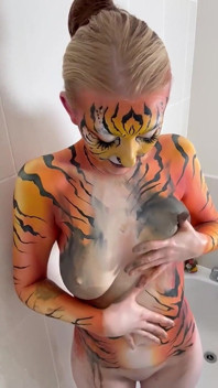 Tiger Bodypaint, douche, jeu en solo