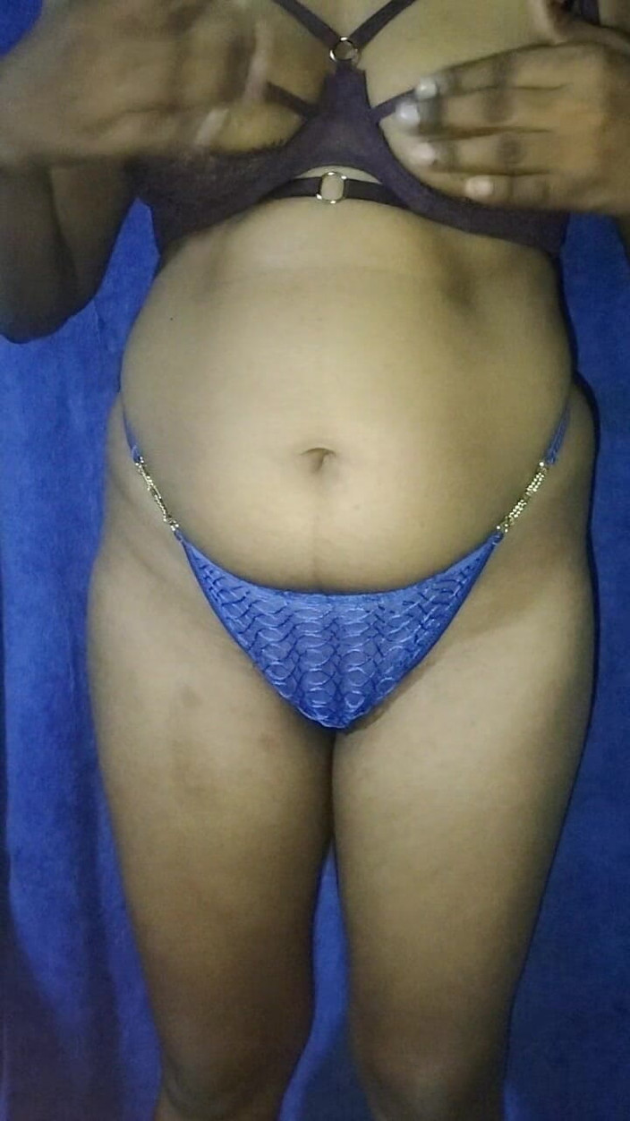 Stefny22: 热辣阴户大奶子斯里兰卡女孩