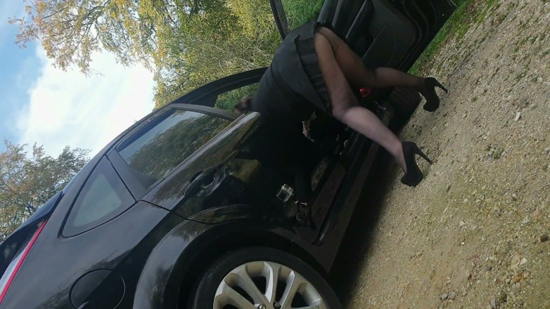 Movies by Louise: Pantyhose Flashing