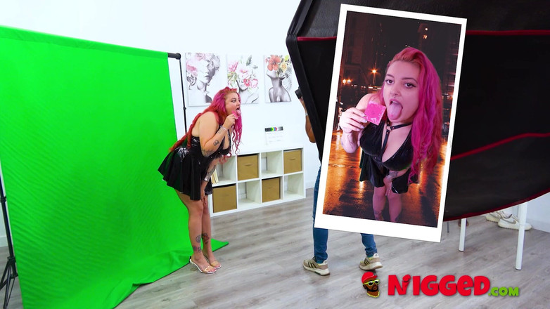 FAKings Black Fix: Pelirroja Quiere Lefa De Polla Negra Y La Quiere Ya....