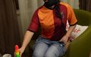 Sweet Arabic: Geile Jasmine feiert Galatasaray-sieg vor ihrem fan vor einer webcam