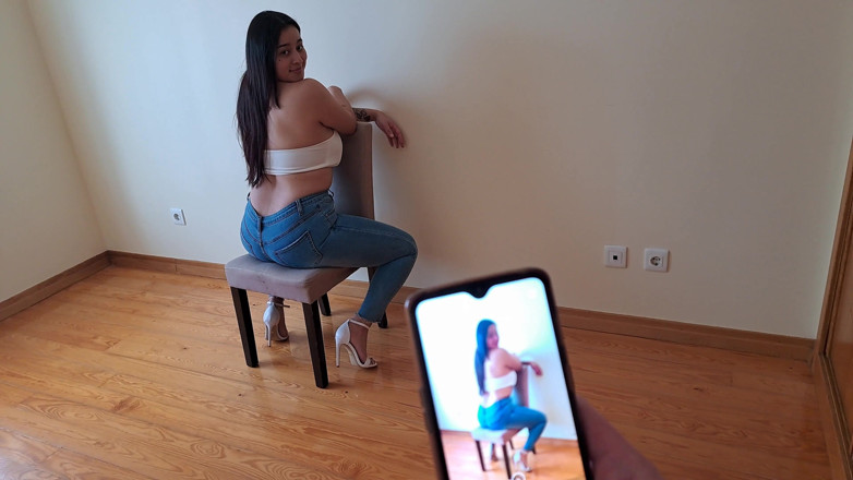 Miss Squirting: Madrastra pervertida recibe la polla del hijastro después de provocarlo...