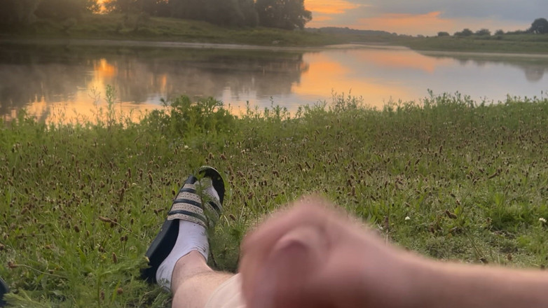 Riskiedik: Jouer le matin au bord d’un lac