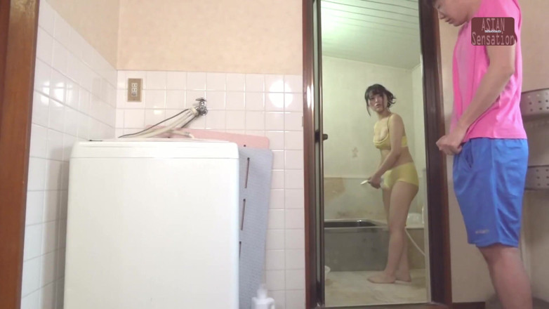 Juicy Bounce JAV Club: Busty Older Beauties Tease Me First - Then I Pound Them...