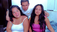 Jsexycouple17: Moje nevlastní sestry mi ukázaly jejich velká a lahodná prsa...