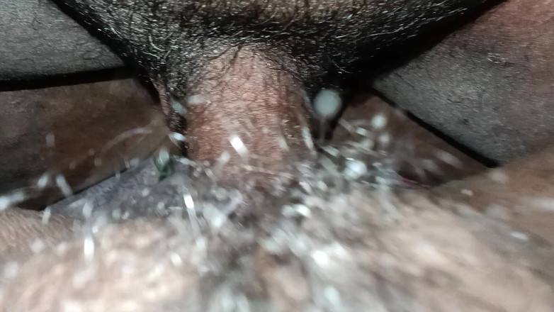 Xhtad studio: Šukám svou nejlepší kamarádku, zatímco její rodiče nejsou doma