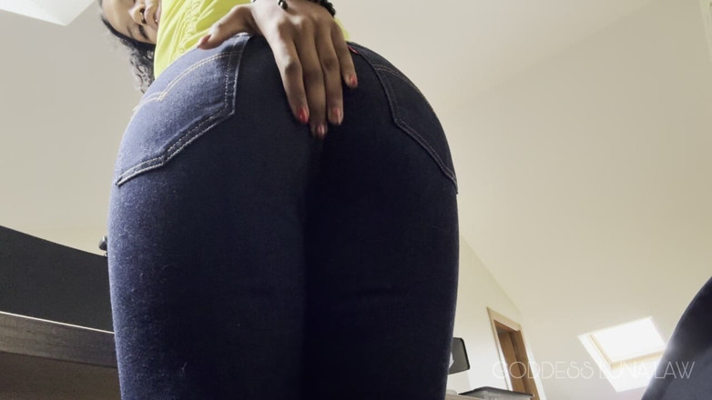 Goddess Luna Law: Baciami il culo del denim- ebano dominazione femminile punto di...