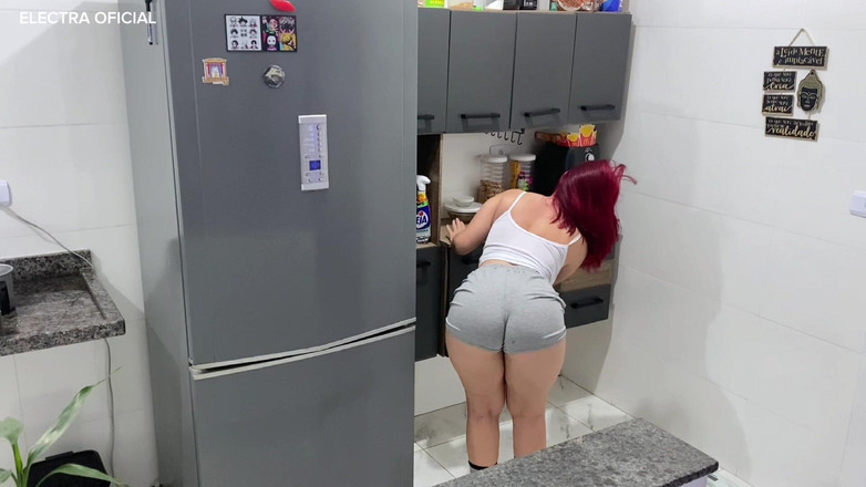 Curious Electra: Balkonputzen