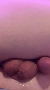 Redhead Femboy Cums Handsfree