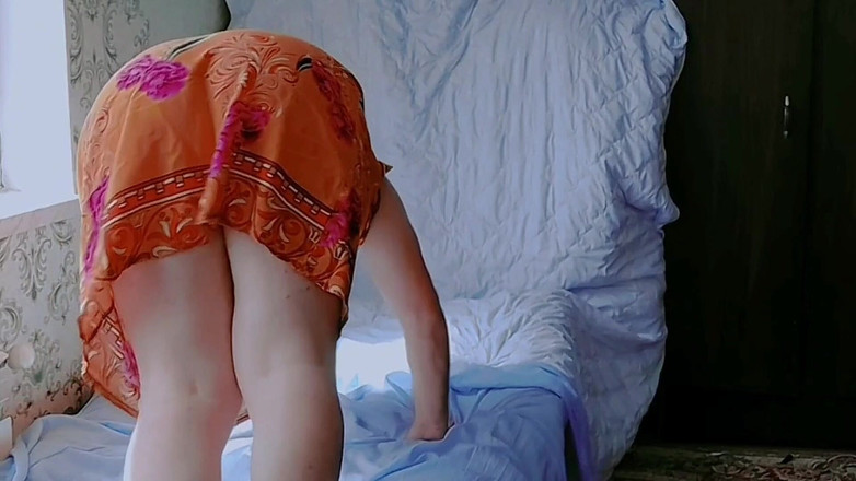 Kitty_Cross: Sweet Shemale tańczy w tęczowych światłach wróżek