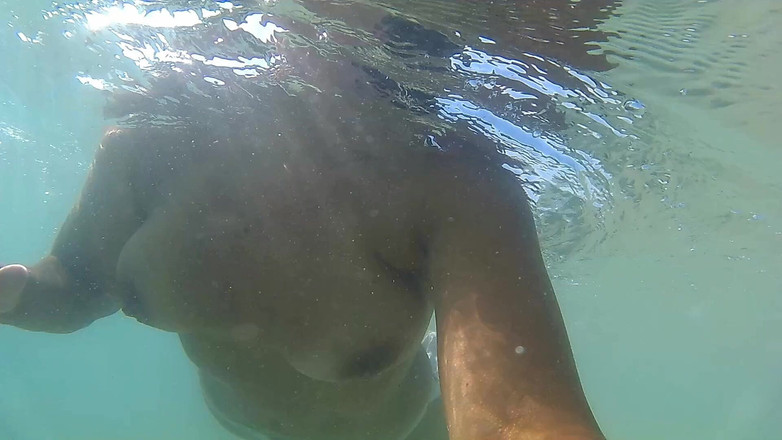 DreamStudioCouple: Nue sur la plage