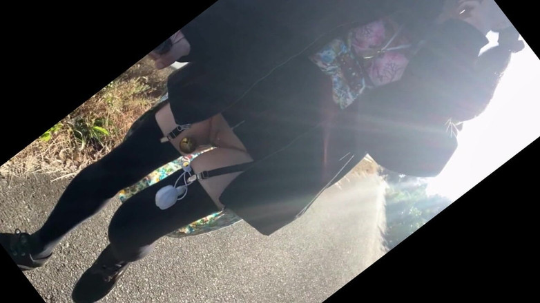 megu2002: 아침부터 독립 훈련 No24 노출 걷기