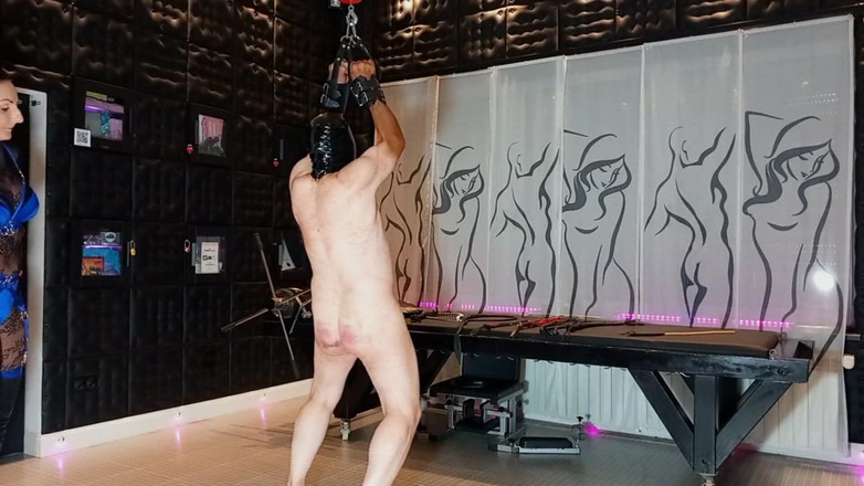 Kinky Castle: Majikan luciana seks bondage, cambuk &amp; teriakan