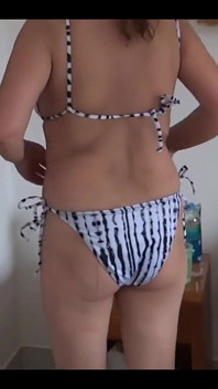 Stepson Masturbates Watching How Stepmother Puts on Her Bikini to Go to the Beach