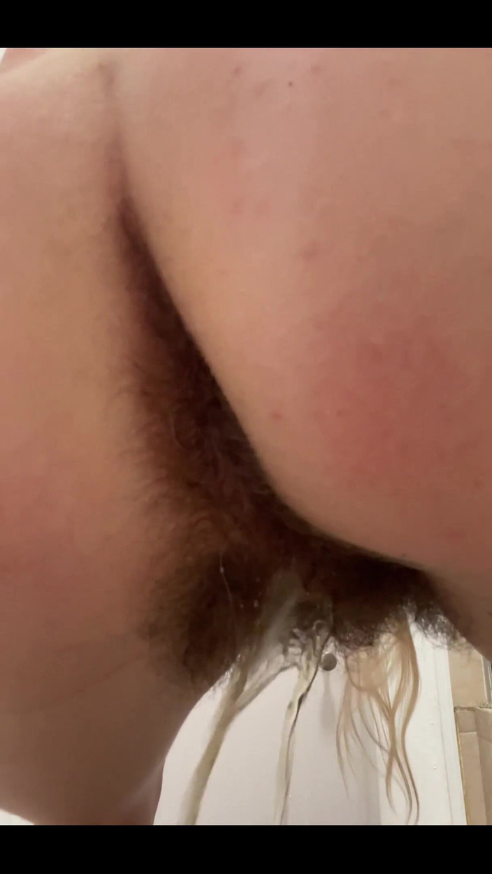 Pearlsage: Harig poesje plassen langs achteren