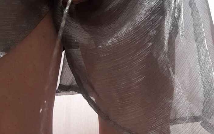 Naomisinka: Crossdresser Mijo e Porra no Banheiro Público