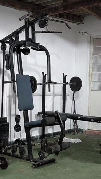 Carmona Catches His Father in the Act of Framing at the Gym with a Friend and Joins in the Whoring