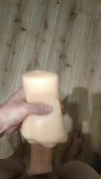 This Magnificent Masturbator Made Me Cum