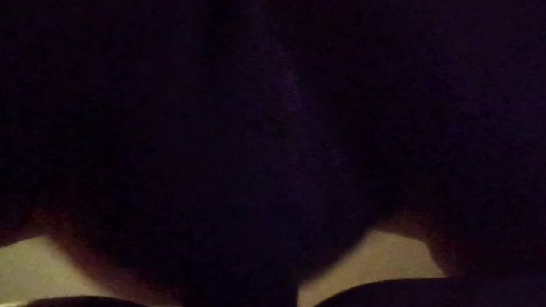 Priscila: Ho preso la mia sorellastra a letto.