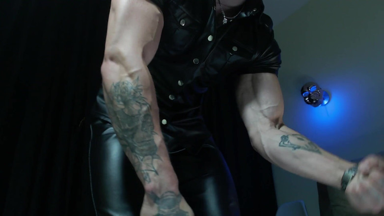 Hunky time: Adorazione Dei Muscoli