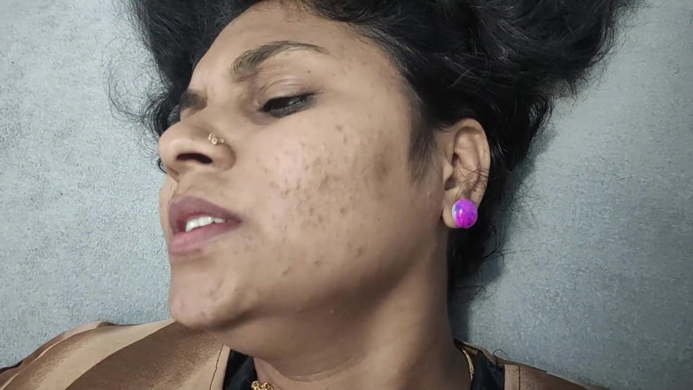 Vaigavarun45: Desi Indian Malayali Couple Nighty Hard Fuck in Bedroom