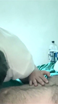 Hra s bradavkami a podpažím