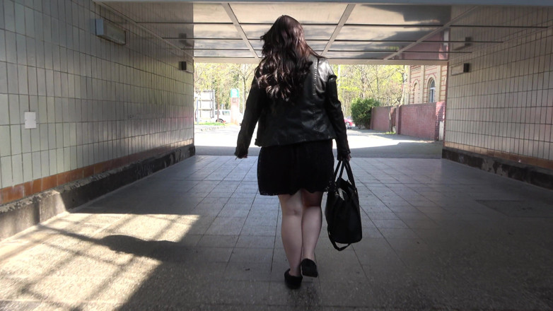German amateur - 100% German hardcore videos: Fat German Slut Loves Pissing in Public