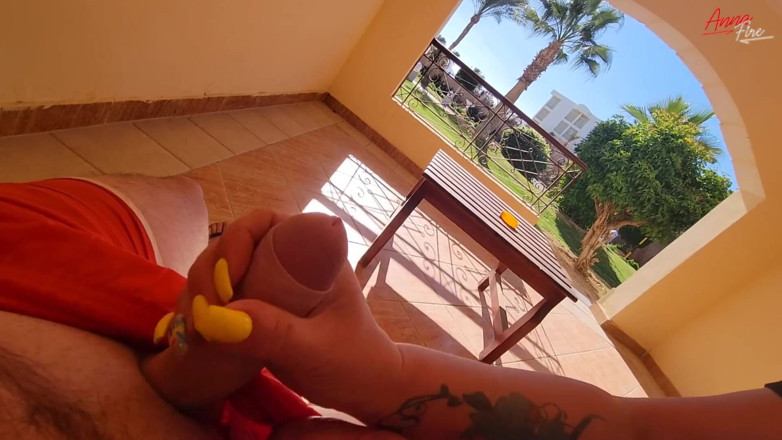 Anna Fire: Stepmom jerked off right on the terrace and was awarded...
