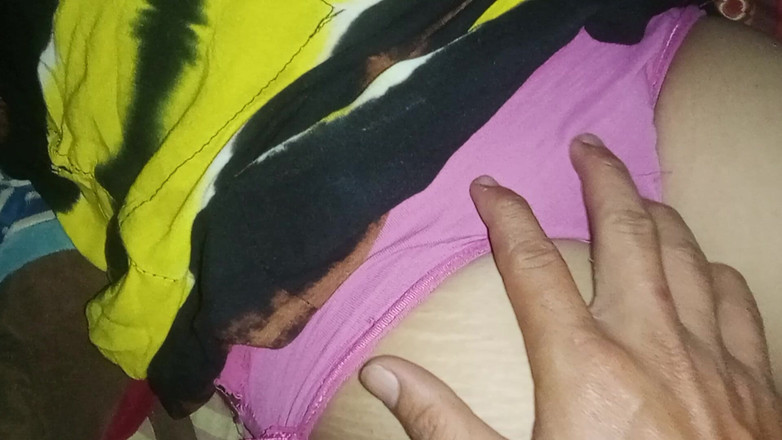 Citra: Sneak Into the Stepmother-in-law's Room, Where the Limousine Is Parked...