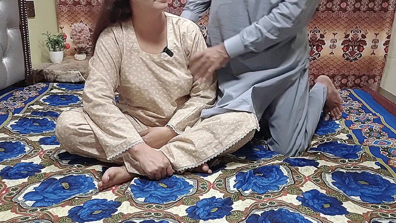 Pakistani CoupleX: Saali zavolala její Jeeja pro sex nejlepší cowgirl na koni...