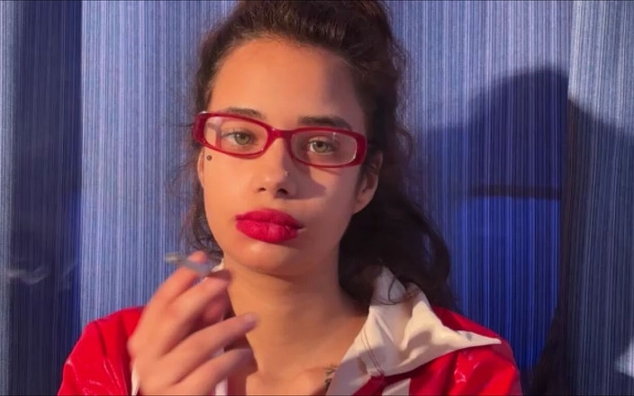 Christina Ventura: Smioking i fetysz warg