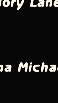 Trina Michaels prstí svou vlastní mokrou kundu, když je její zadek ošukána