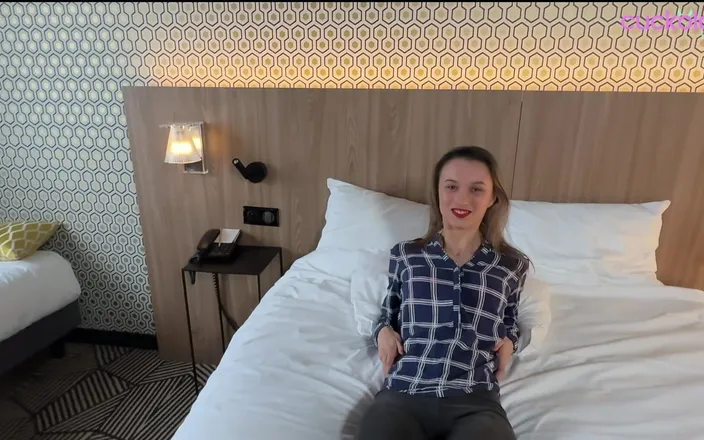 Joss for Cuckold wish: 19/20 Yo Couple on Our Really First Cuckold Meet P1