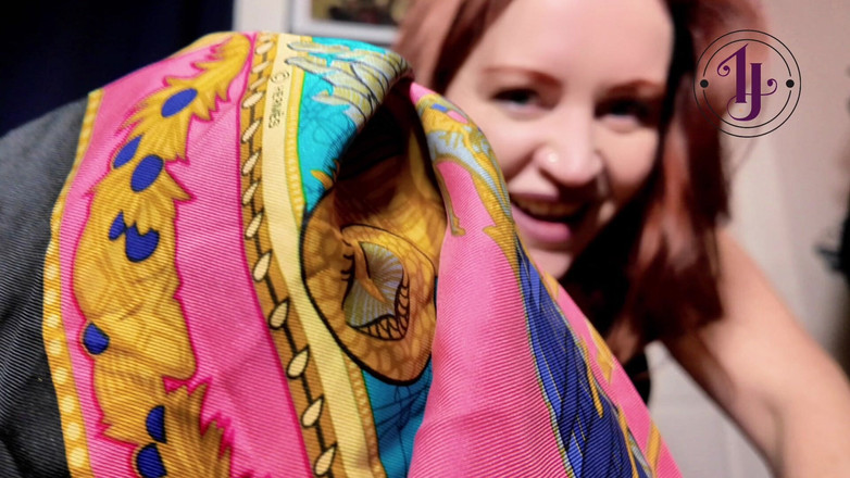 InannaJustice: Inanna Justice POV Hermes 실크 스카프 &amp; 가죽 글러브 애타게: 럭셔리한 숨막히는 엣지