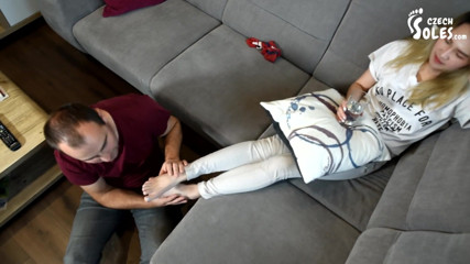 Czech Soles - foot fetish content: eshiyaee pijja dilivri larki apne seksi pairon ki pooja karvaati...