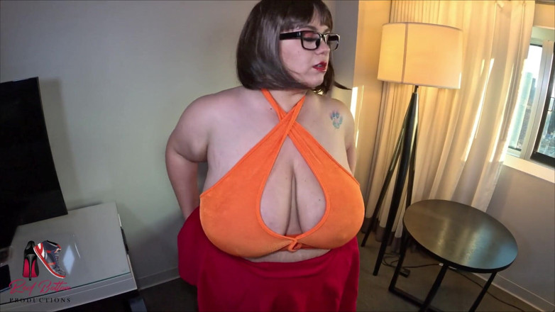 Reds Fetish Emporium: Velma bbw raksasa