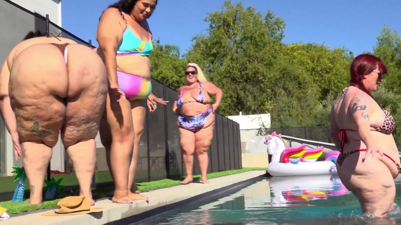 Busty Bexx: Jeff's modellen zwembadfeestorgie