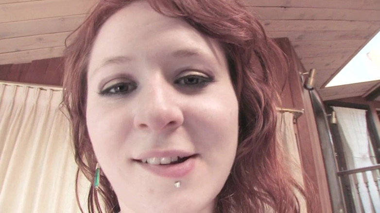 Hot Girlz: Redhead girlfriend moans hard fucking with big cock