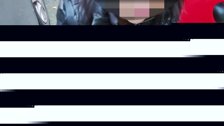 Miss Creamy: Bu guru melahap kontol di jalanan (aksi ekstrem di luar ruangan!) -...